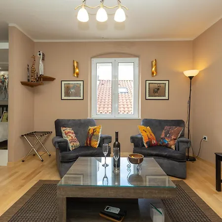 Gasthuis Africa Old Town - Zadar